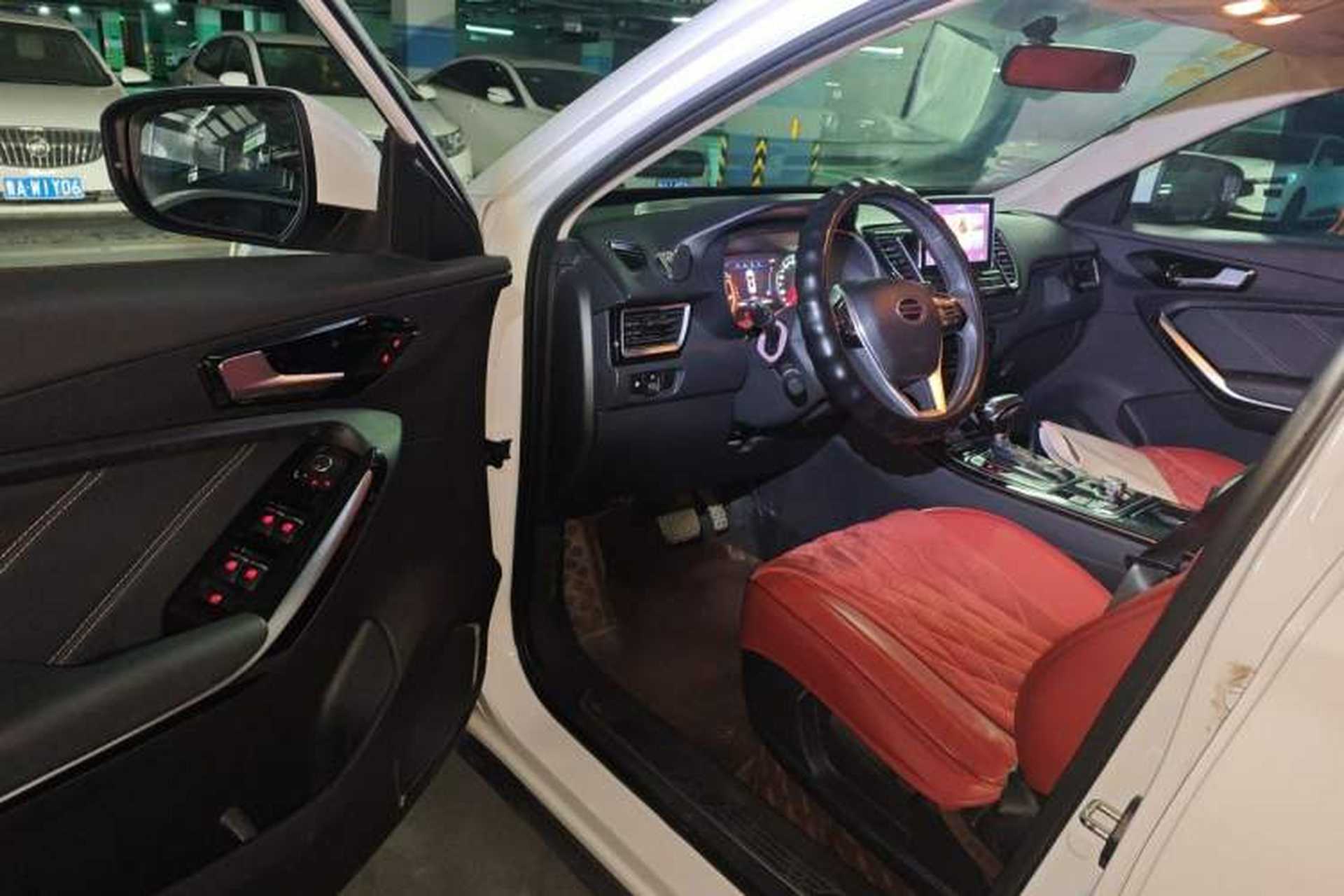Used FAW Senya R9 2018 1.2T Automatic Luxury Smart Edition Driver Seat