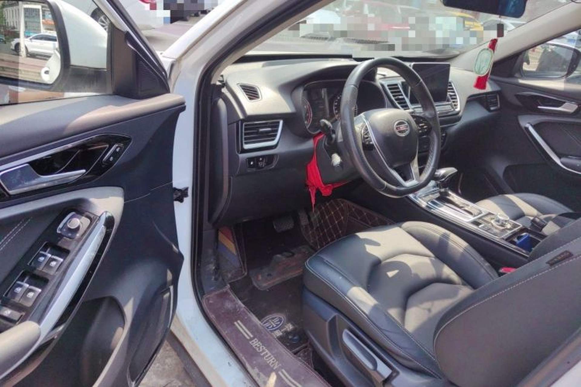 Used FAW Senya R9 2018 1.2T Automatic Luxury Smart Edition Driver Seat
