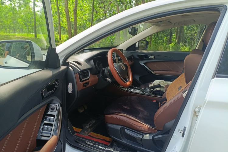 Used FAW Senya R9 2018 1.2T Automatic Luxury Smart Edition Driver Seat