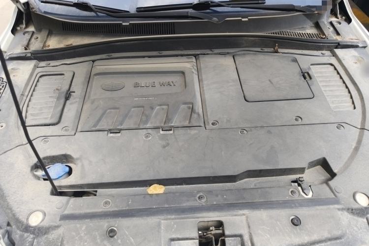 Used FAW Senya R9 2018 1.2T Manual Luxury Smart Edition Engine Bay