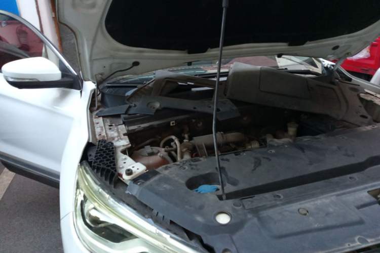 Used FAW Senya R9 2018 1.2T Automatic Prestige Smart Enjoyment Model Engine Bay Right