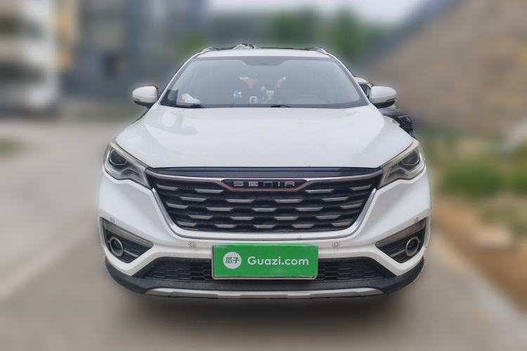 Used FAW Senya R9 2018 1.2T Manual Luxury Smart Edition Exterior 1