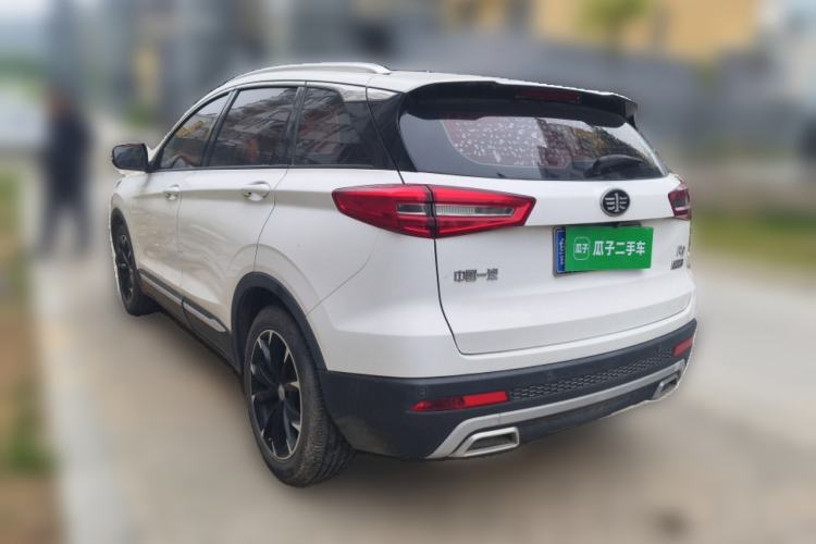 Used FAW Senya R9 2018 1.2T Manual Luxury Smart Edition Exterior 3
