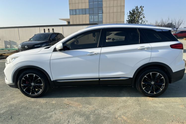 Used FAW Senya R9 2018 1.2T Automatic Prestige Smart Enjoyment Model Exterior 3