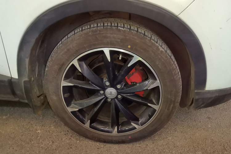 Used FAW Senya R9 2018 1.2T Automatic Luxury Smart Edition Exterior 4