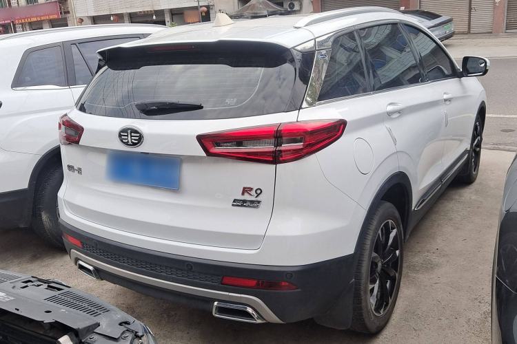 Used FAW Senya R9 2018 1.2T Manual Luxury Smart Edition Exterior 5