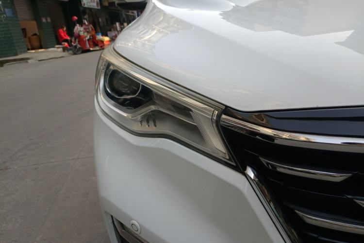 Used FAW Senya R9 2018 1.2T Automatic Prestige Smart Enjoyment Model Exterior 6