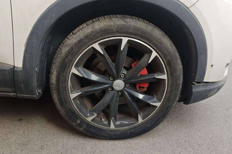 Used FAW Senya R9 2018 1.2T Automatic Luxury Smart Edition Exterior 7