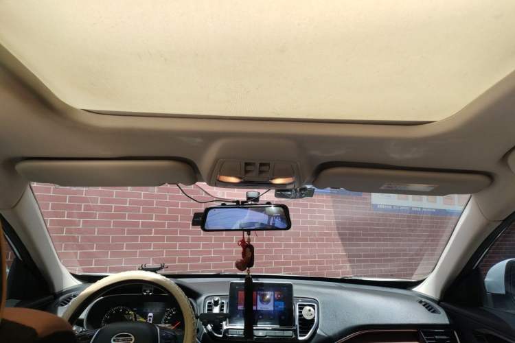 Used FAW Senya R9 2018 1.2T Automatic Luxury Smart Edition Headliner