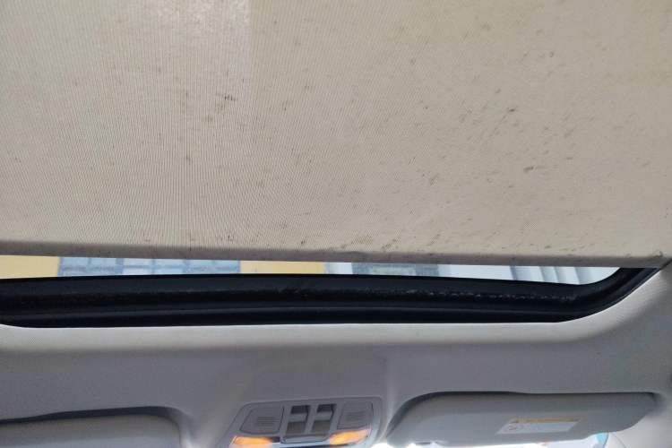 Used FAW Senya R9 2018 1.2T Manual Luxury Smart Edition Headliner