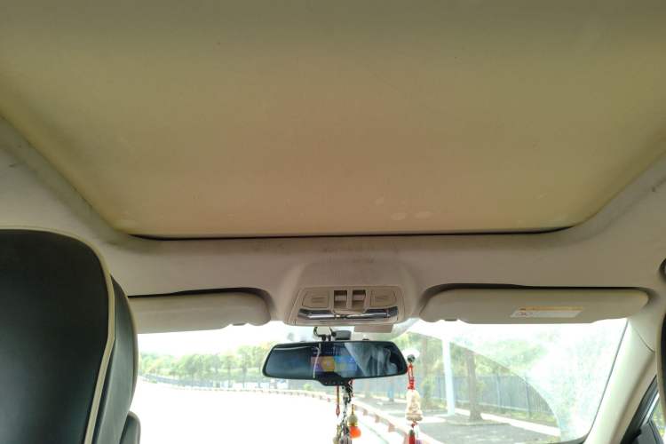 Used FAW Senya R9 2018 1.2T Manual Luxury Smart Edition Headliner