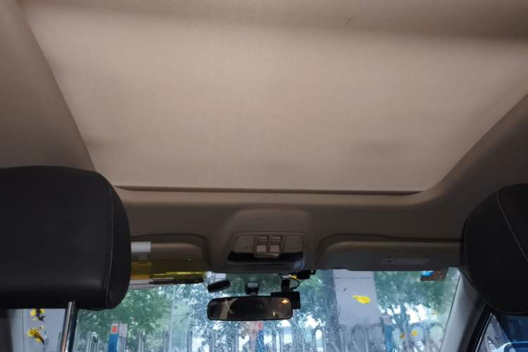 Used FAW Senya R9 2018 1.2T Manual Luxury Smart Edition Headliner