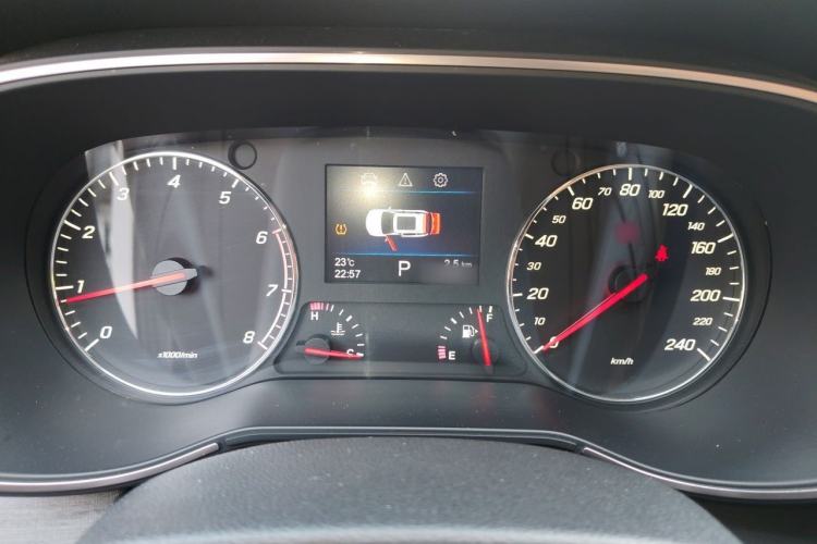 Used FAW Senya R9 2018 1.2T Automatic Comfortable Smart Edition Instrument Cluster