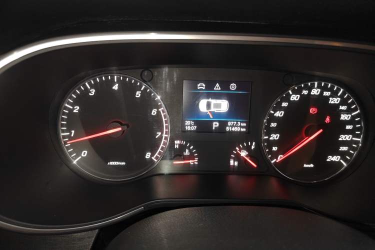 Used FAW Senya R9 2018 1.2T Automatic Comfortable Smart Edition Instrument Cluster