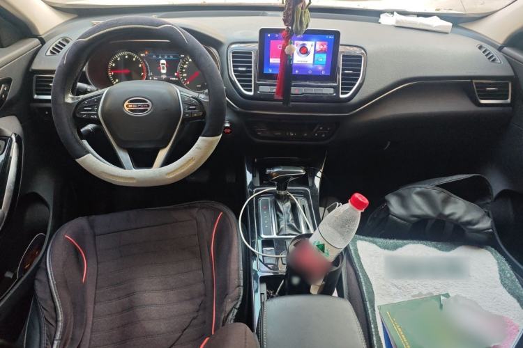 Used FAW Senya R9 2018 1.2T Automatic Luxury Smart Edition Interior 2