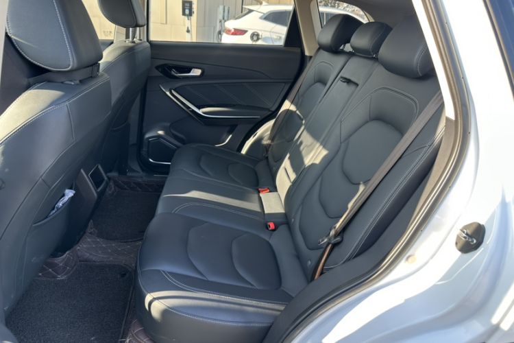 Used FAW Senya R9 2018 1.2T Automatic Prestige Smart Enjoyment Model Interior 3