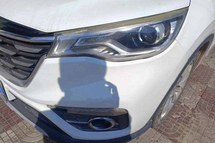 Used FAW Senya R9 2018 1.2T Automatic Comfortable Smart Edition Left Front Headlight