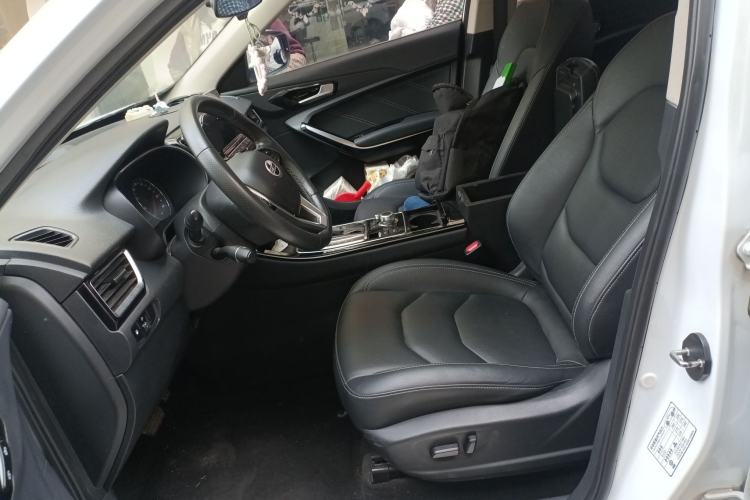 Used FAW Senya R9 2018 1.2T Automatic Prestige Smart Enjoyment Model Left Front Seat