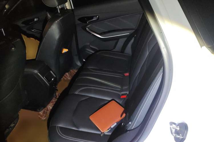 Used FAW Senya R9 2018 1.2T Automatic Luxury Smart Edition Left Rear Seat