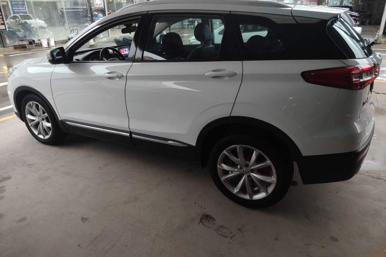 Used FAW Senya R9 2018 1.2T Automatic Comfortable Smart Edition Left Side