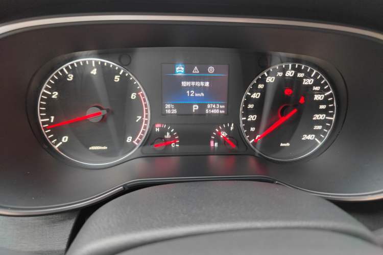Used FAW Senya R9 2018 1.2T Automatic Comfortable Smart Edition Odometer Close Up