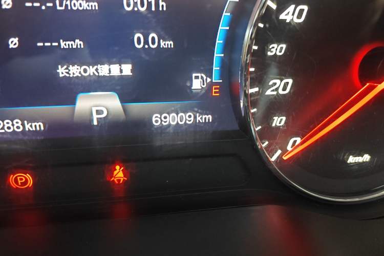 Used FAW Senya R9 2018 1.2T Automatic Prestige Smart Enjoyment Model Odometer Close Up