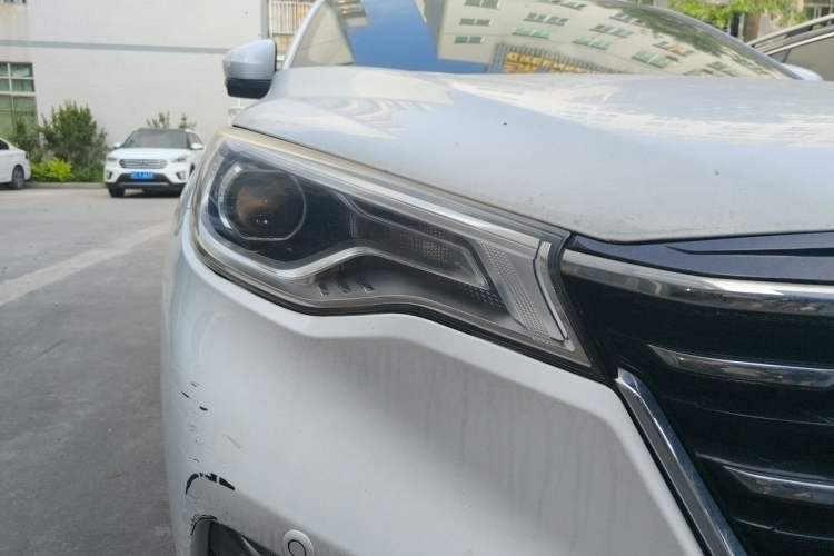 Used FAW Senya R9 2018 1.2T Manual Luxury Smart Edition Right Front Headlight