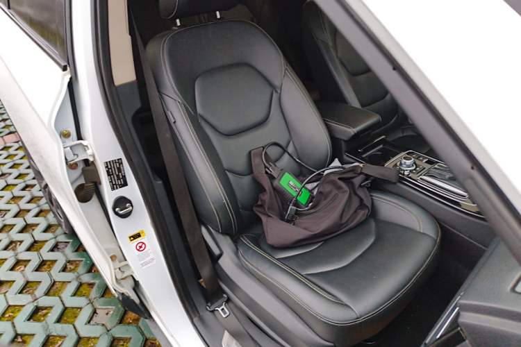 Used FAW Senya R9 2018 1.2T Automatic Luxury Smart Edition Right Front Seat