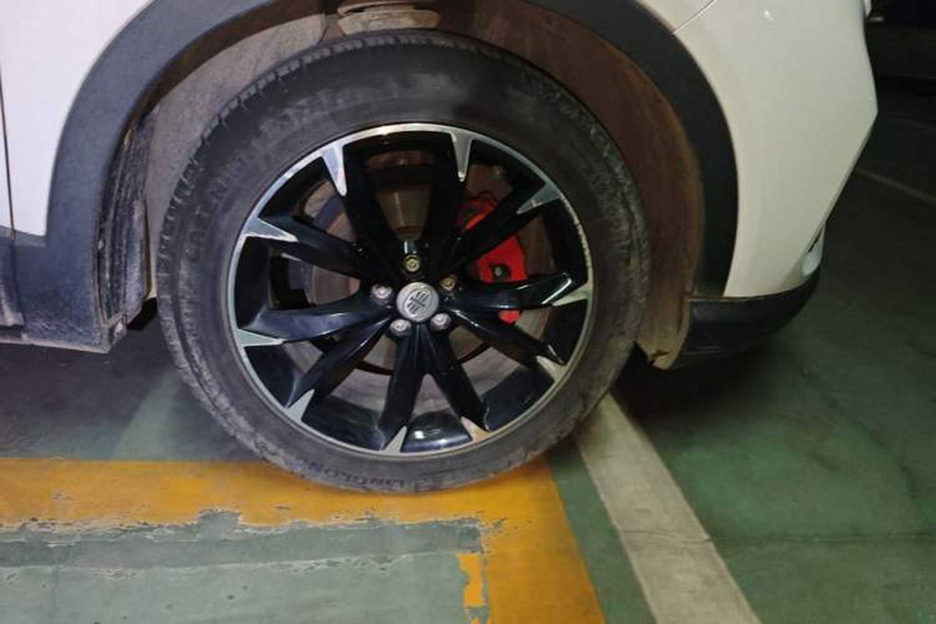 Used FAW Senya R9 2018 1.2T Automatic Luxury Smart Edition Right Front Wheel Hub