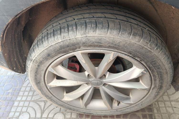 Used FAW Senya R9 2018 1.2T Automatic Comfortable Smart Edition Right Rear Wheel Hub