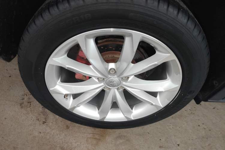 Used FAW Senya R9 2018 1.2T Automatic Comfortable Smart Edition Right Rear Wheel Hub