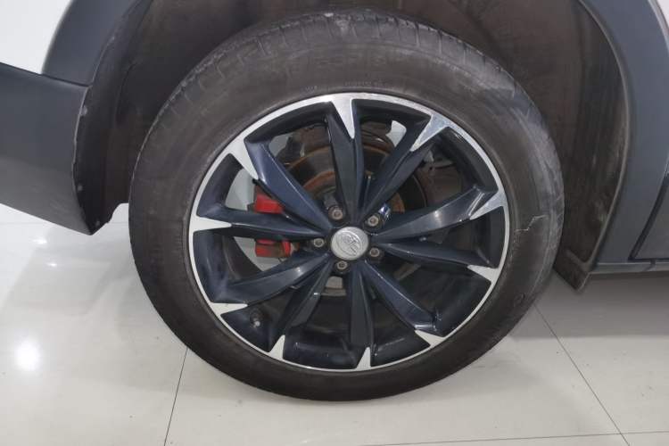 Used FAW Senya R9 2018 1.2T Automatic Prestige Smart Enjoyment Model Right Rear Wheel Hub