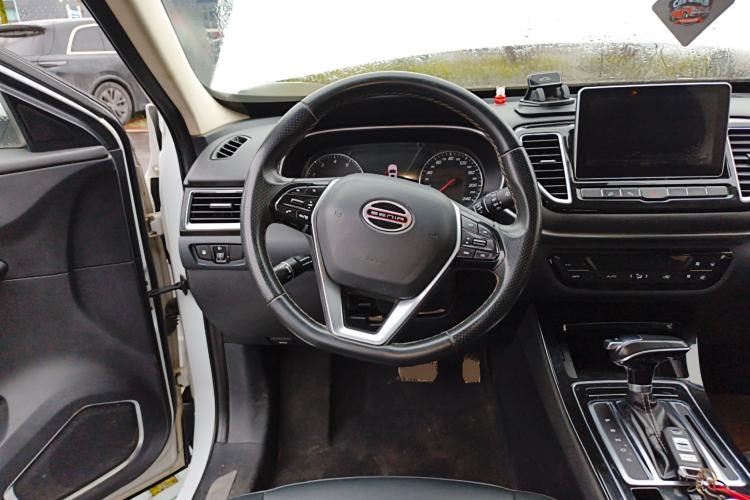 Used FAW Senya R9 2018 1.2T Automatic Luxury Smart Edition Steering Wheel