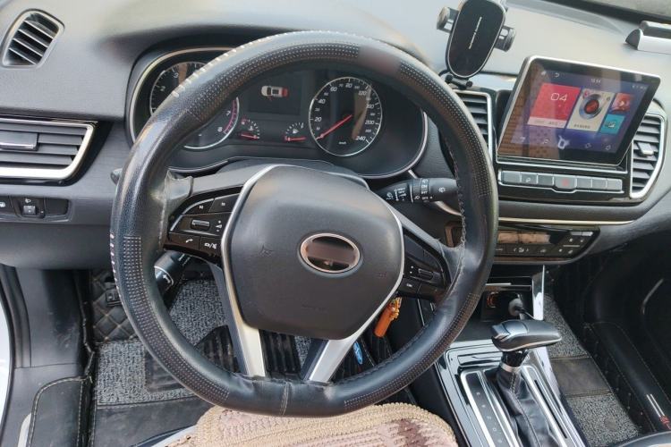 Used FAW Senya R9 2018 1.2T Automatic Comfortable Smart Edition Steering Wheel