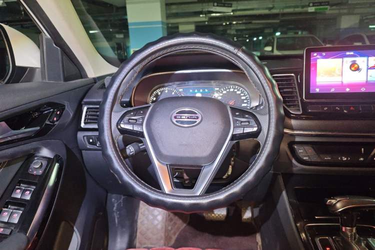Used FAW Senya R9 2018 1.2T Automatic Luxury Smart Edition Steering Wheel