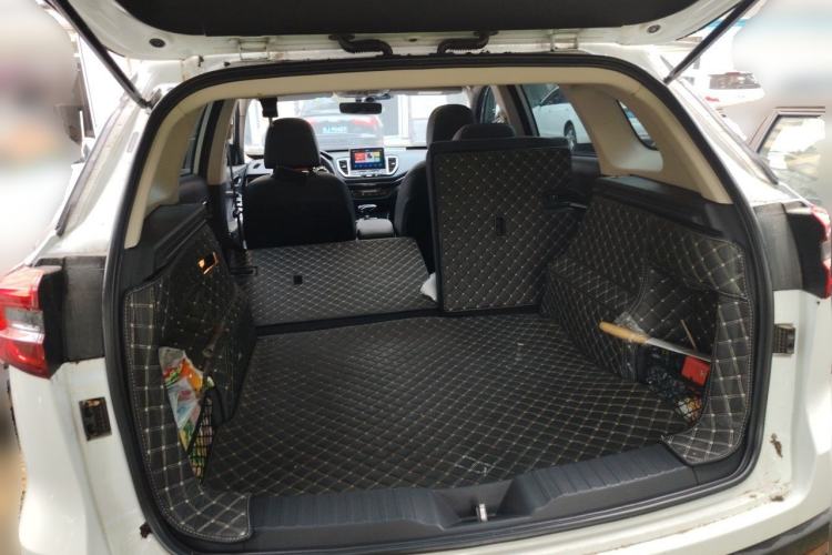 Used FAW Senya R9 2018 1.2T Automatic Prestige Smart Enjoyment Model Trunk