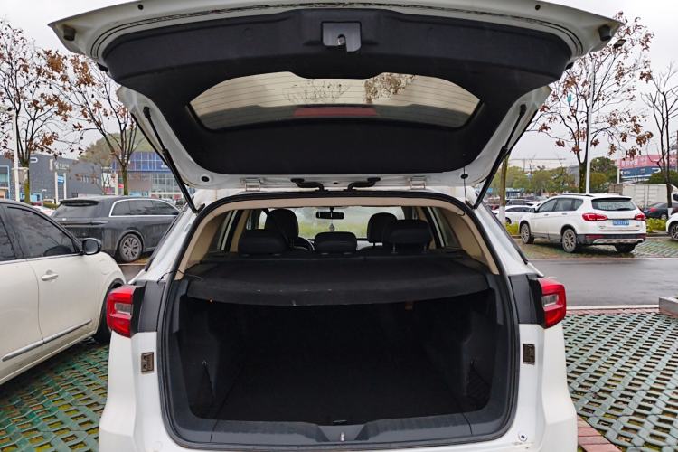 Used FAW Senya R9 2018 1.2T Automatic Luxury Smart Edition Trunk