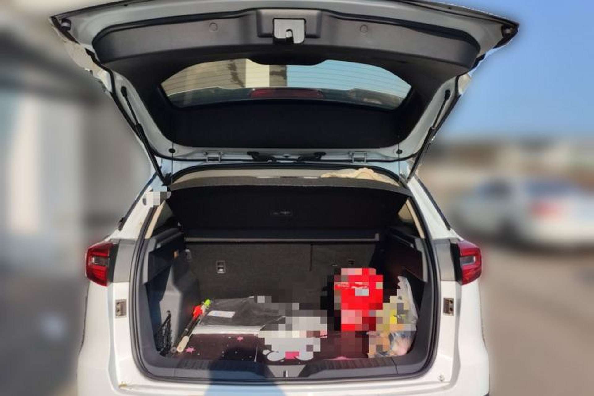 Used FAW Senya R9 2018 1.2T Manual Luxury Smart Edition Trunk