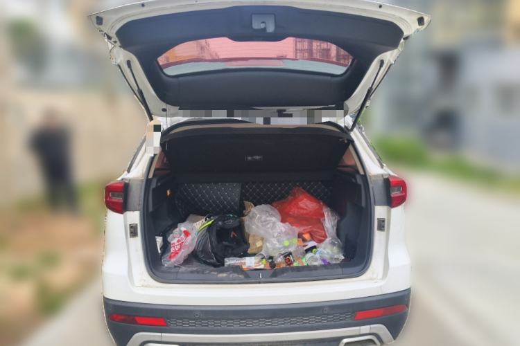 Used FAW Senya R9 2018 1.2T Manual Luxury Smart Edition Trunk