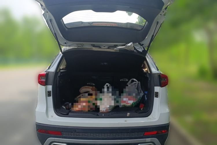 Used FAW Senya R9 2018 1.2T Automatic Luxury Smart Edition Trunk
