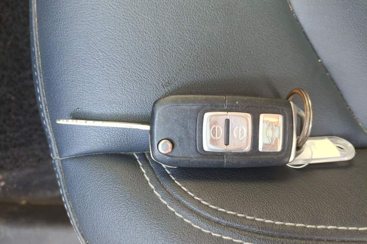 Used FAW Senya R9 2018 1.2T Automatic Comfortable Smart Edition Vehicle Key