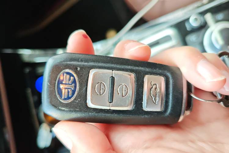 Used FAW Senya R9 2018 1.2T Automatic Luxury Smart Edition Vehicle Key