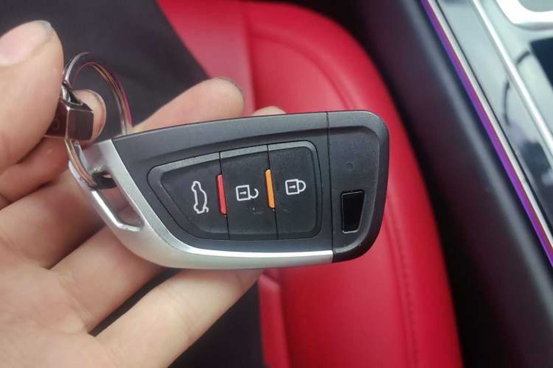 Used FAW Senya R9 2018 1.2T Automatic Luxury Smart Edition Vehicle Key