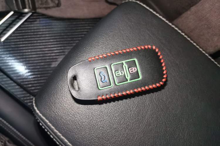 Used FAW Senya R9 2018 1.2T Automatic Prestige Smart Enjoyment Model Vehicle Key