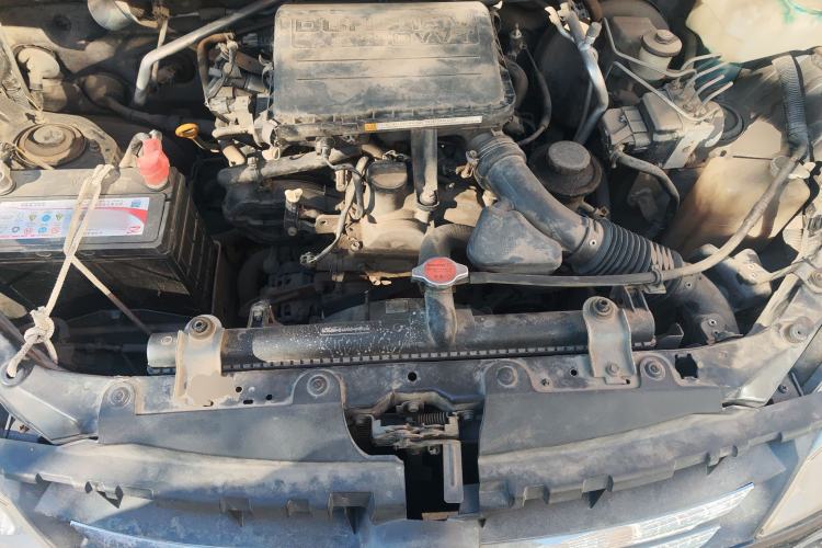 Used FAW Senya S80 2011 1.5L Manual 7-Seater Urban Elite Edition Engine Bay