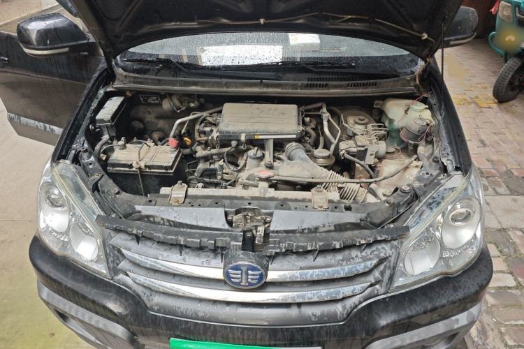Used FAW Senya S80 2011 1.5L Manual 5-Seater Comfort Edition Engine Bay