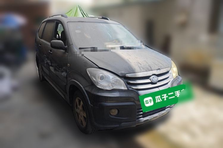 Used FAW Senya S80 2011 1.5L Manual 7-Seater Comfort Edition Front Right 45 Deg