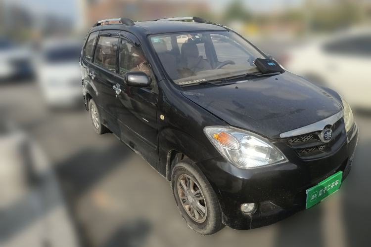 Used FAW Senya S80 2011 1.5L Manual 7-Seater Urban Elite Edition Front Right 45 Deg