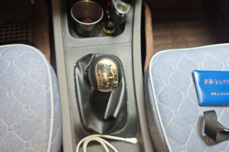 Used FAW Senya S80 2011 1.5L Manual 5-Seater Comfort Edition Gear Lever