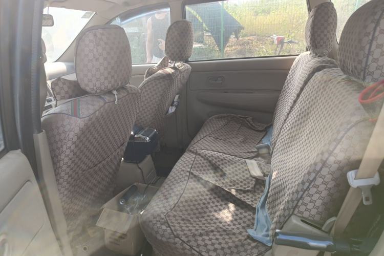 Used FAW Senya S80 2011 1.5L Manual 7-Seater Urban Elite Edition Left Rear Seat